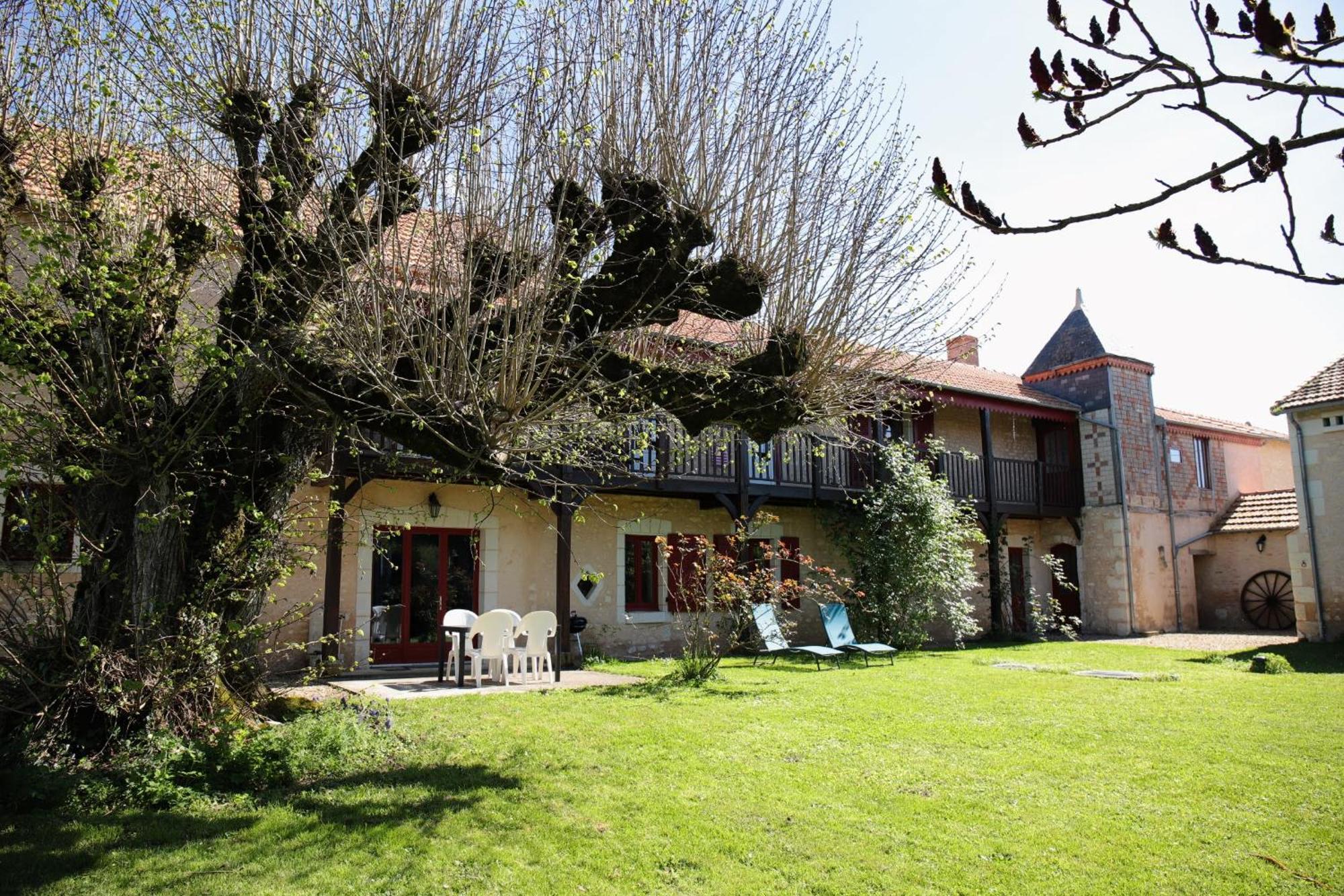 Au Repos Des Elfes Villa Braye-sous-Faye Екстериор снимка